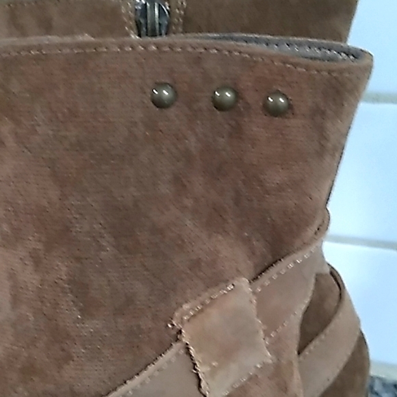 Joyfolie Winona Leather Suede Buckle Strappy Ankle Boots. Size 7 - Picture 4 of 16